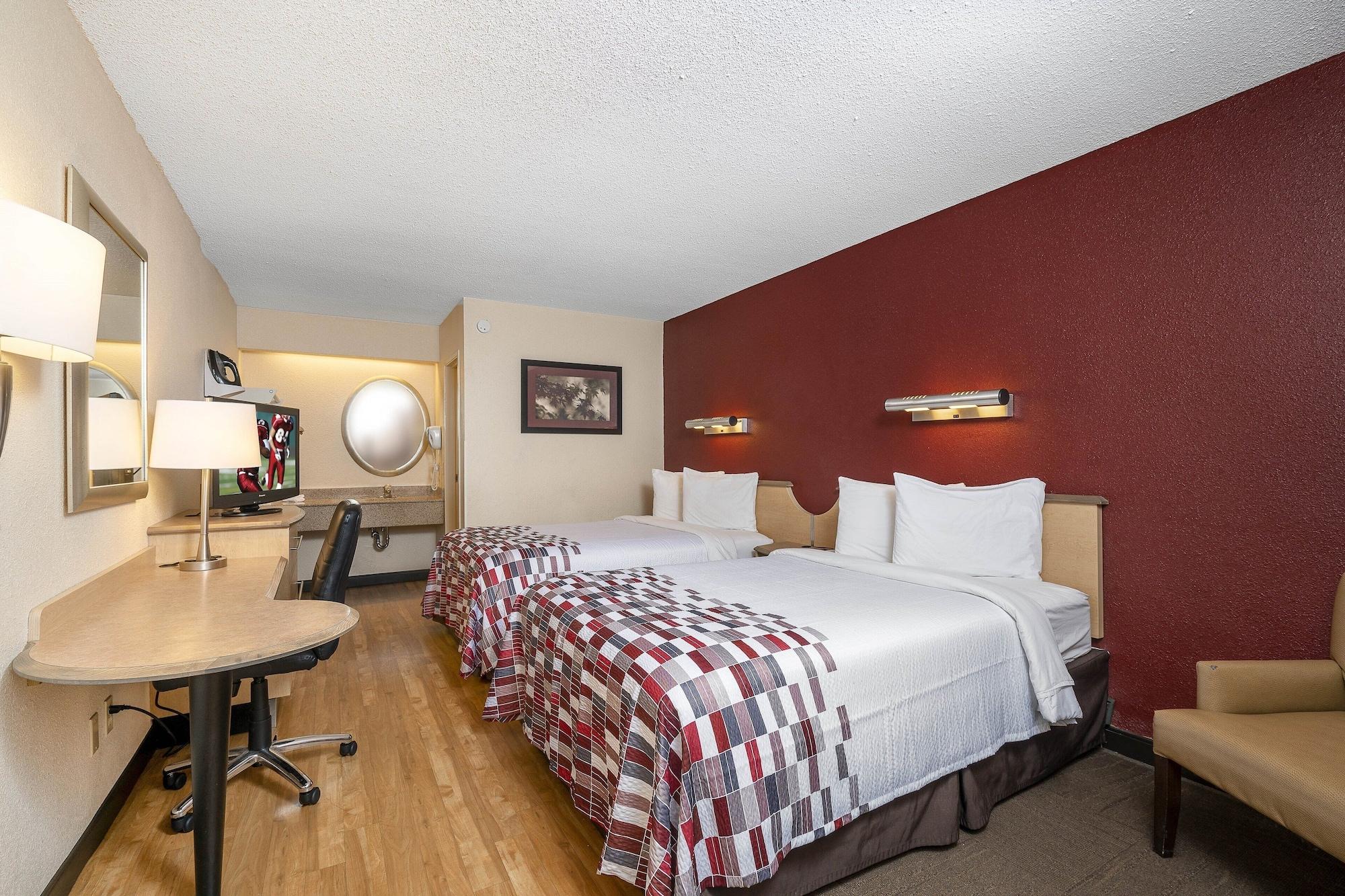 Red Roof Inn Detroit-Rochester Hills/ Auburn Hills Экстерьер фото