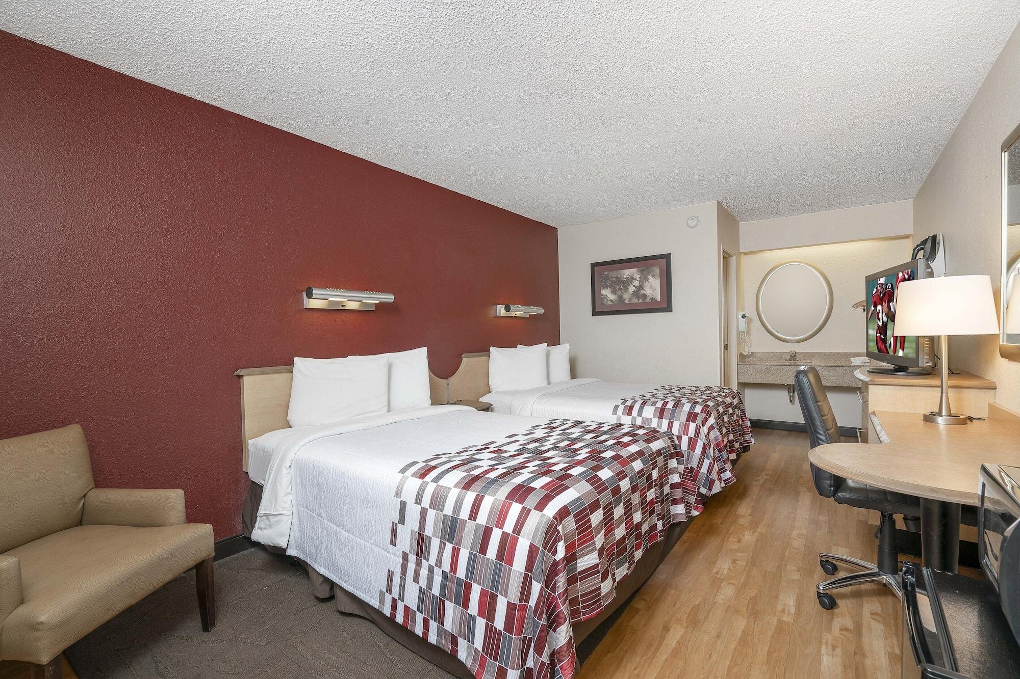 Red Roof Inn Detroit-Rochester Hills/ Auburn Hills Экстерьер фото