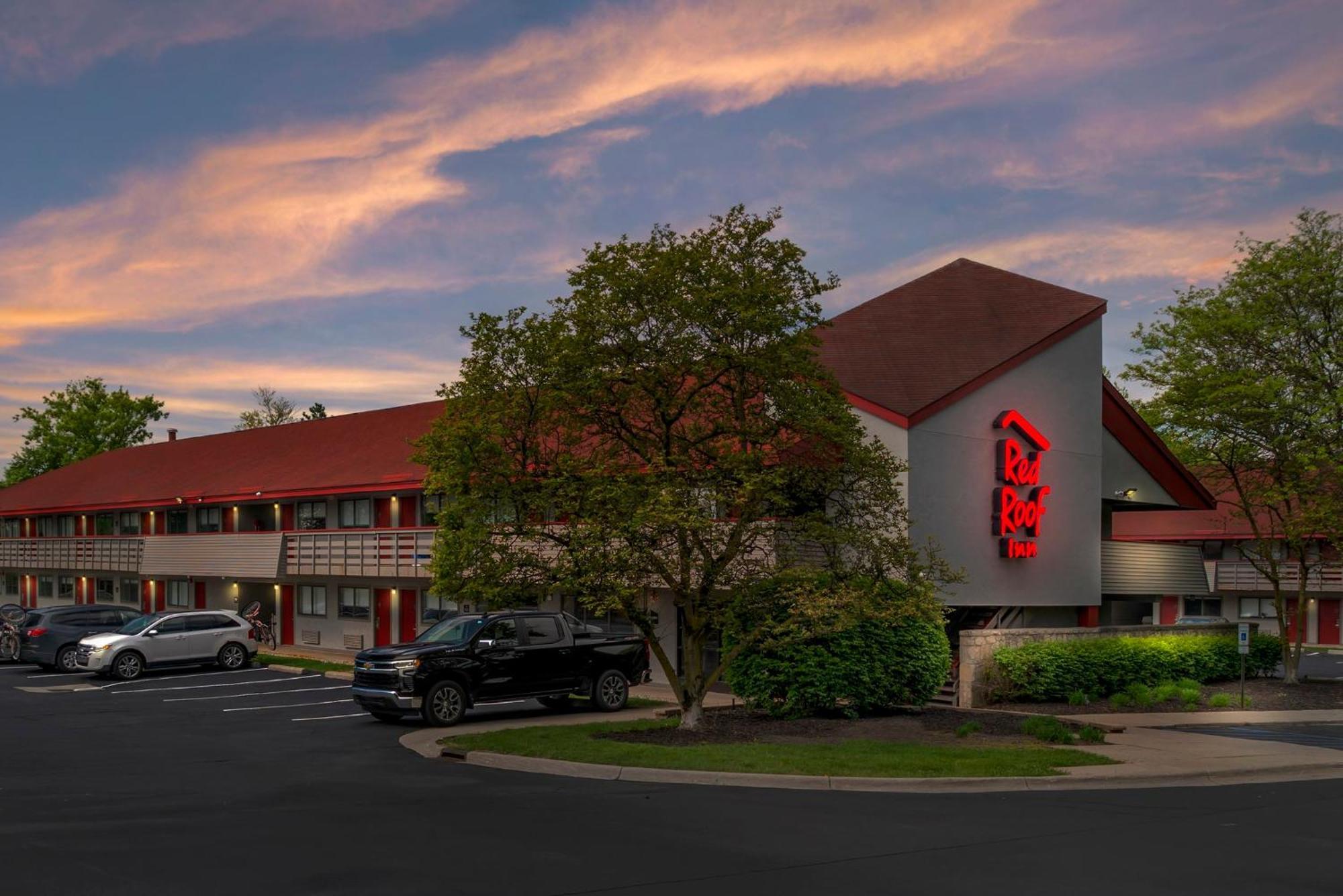 Red Roof Inn Detroit-Rochester Hills/ Auburn Hills Экстерьер фото