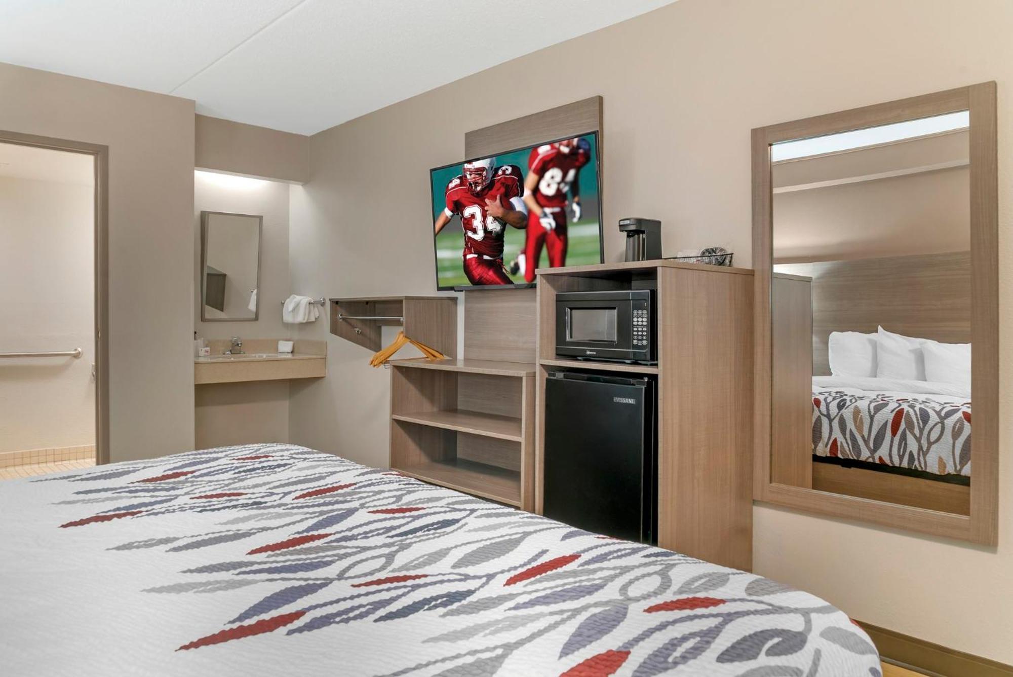 Red Roof Inn Detroit-Rochester Hills/ Auburn Hills Экстерьер фото