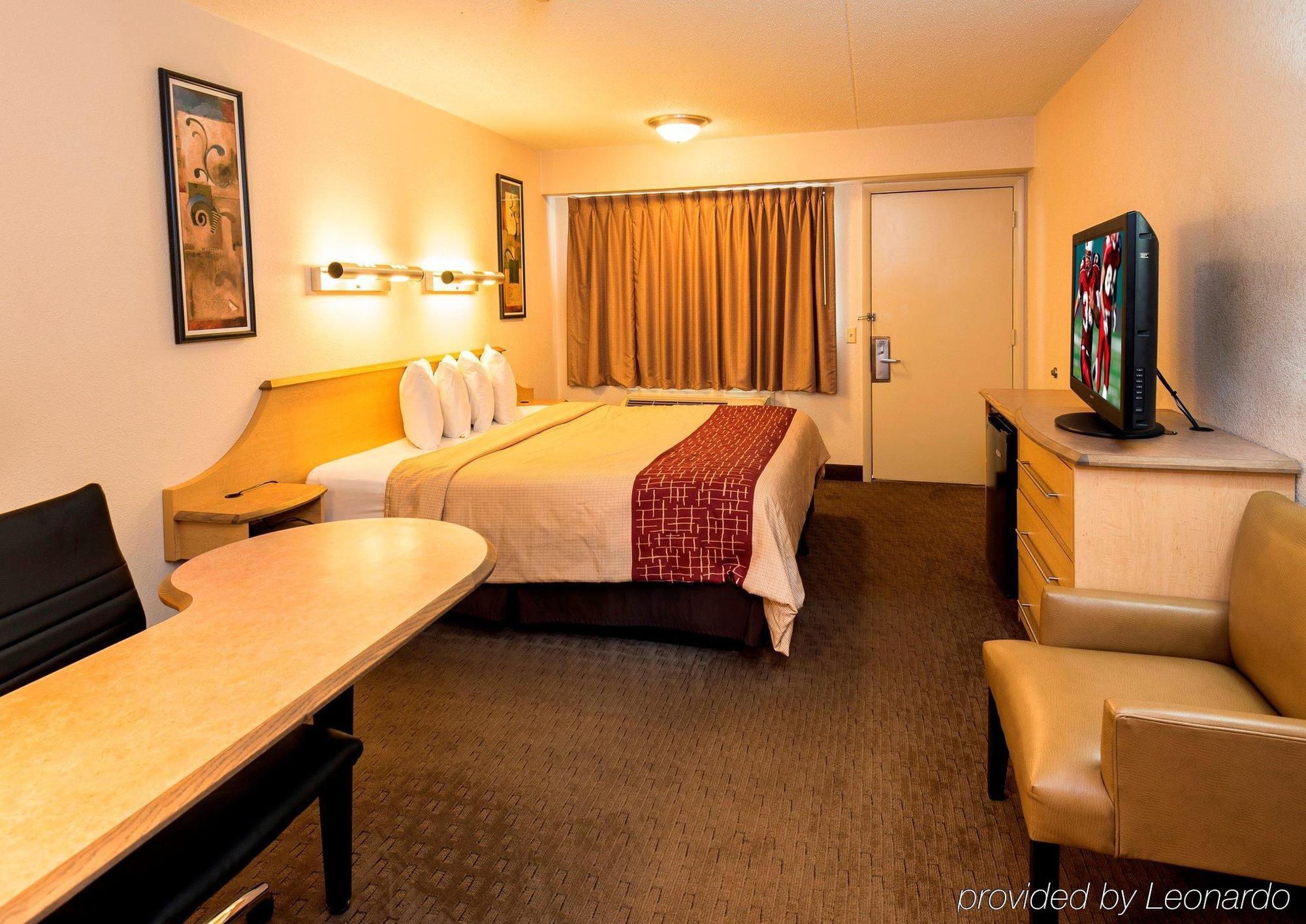 Red Roof Inn Detroit-Rochester Hills/ Auburn Hills Экстерьер фото